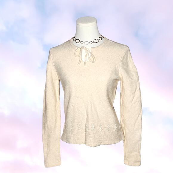 G.H. Bass & Co. Sweaters - Vtg Bass & Co Lambswool Off White Cream Beaded Flower Long Sleeve Sweater Sz L